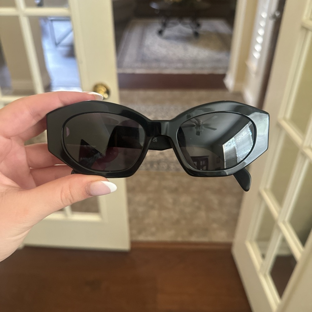 Celine Triomphe Logo Sunglasses - Picture 2 of 5
